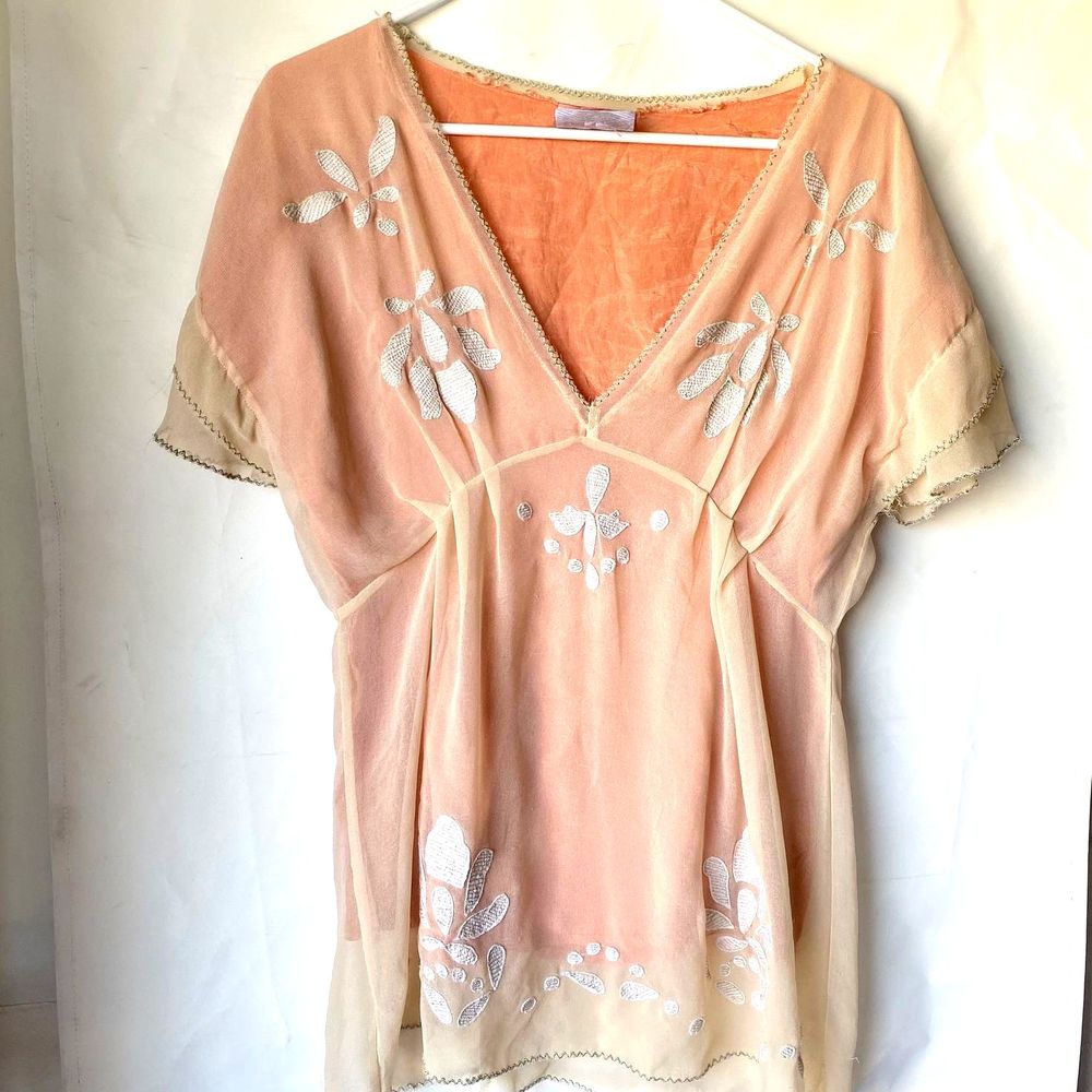 Romeo Juliet couture small peach floral top